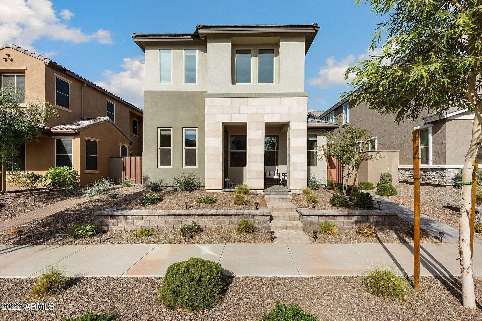 3 bed, 2.5 bath, 1940 sqft, $2,900 — Photo 2