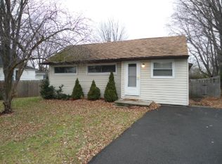 5949 N Burdick St, East Syracuse, NY 13057