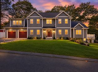 15 Wellesley Ave, Burlington, MA 01803