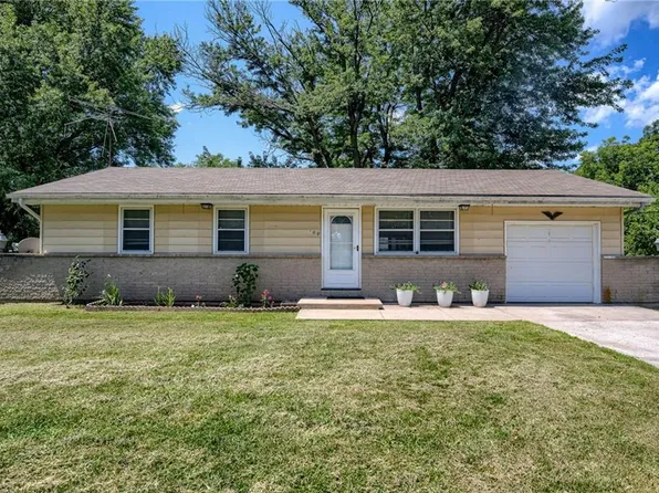 100 Brian St, Wood Heights, MO 64024