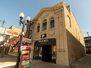 4437 N Broadway St #2R, Chicago, IL 60640