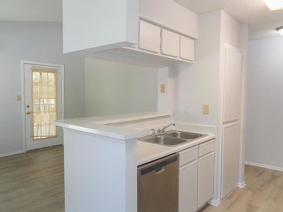 2nd image of 8647 Mallard Reserve Dr Unit 202