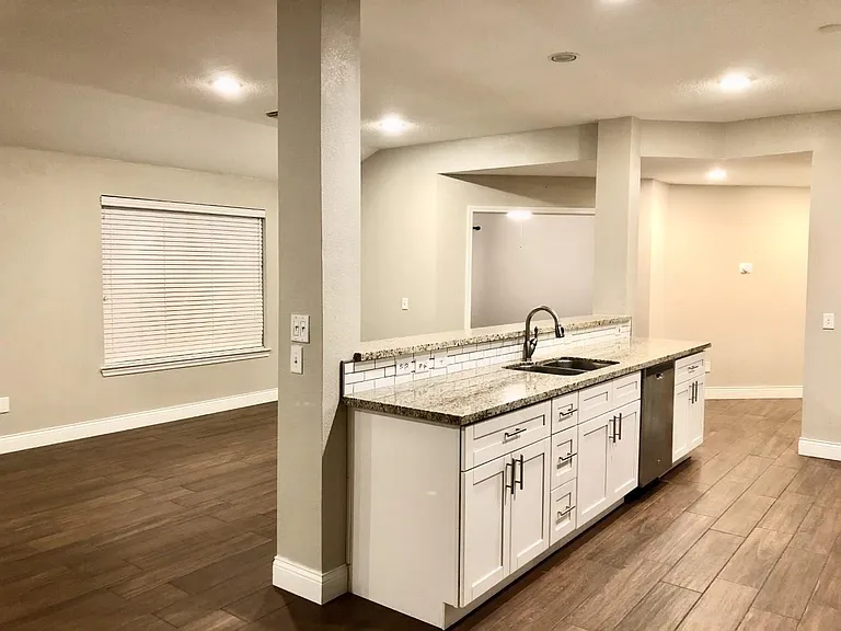 6315 Canyon Rock Way — Photo 25