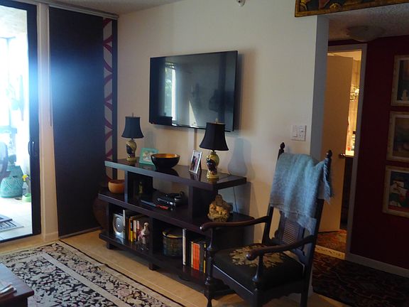 2nd image of 950 Lavers Cir APT F206