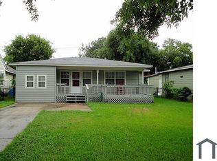 36 18th Ave N, Texas City, TX 77590