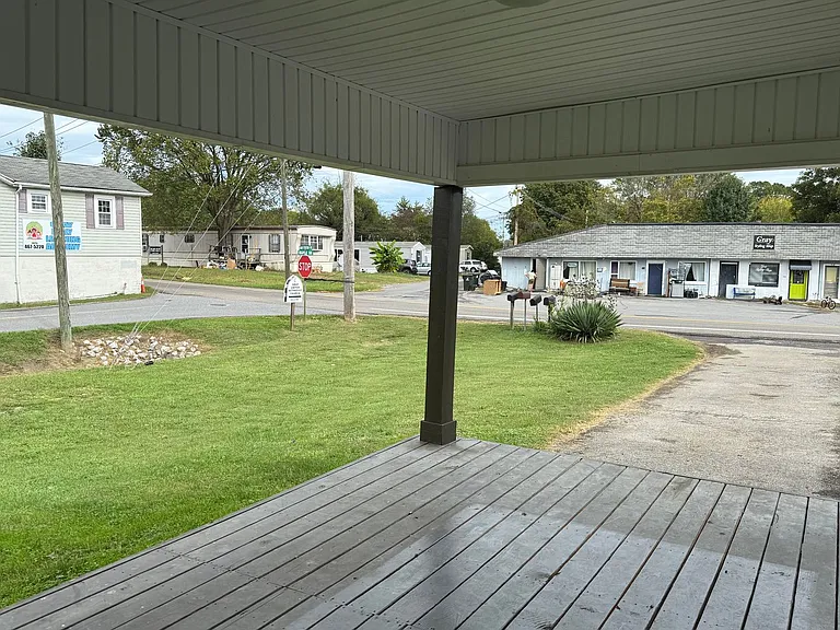 703 Gray Station Rd — Photo 5