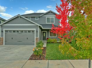 510 Nerton St, Talent, OR 97540