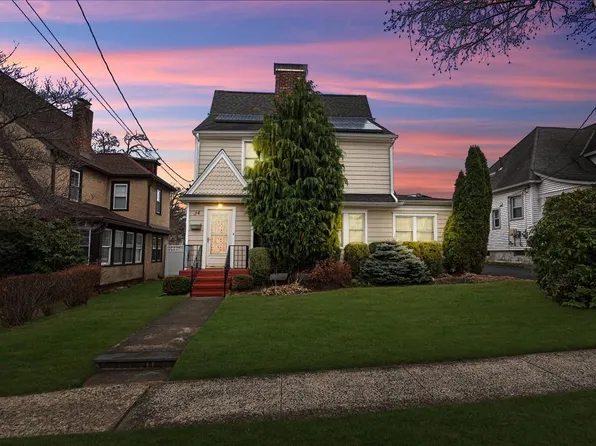 34 Lincoln Avenue, White Plains, NY 10606