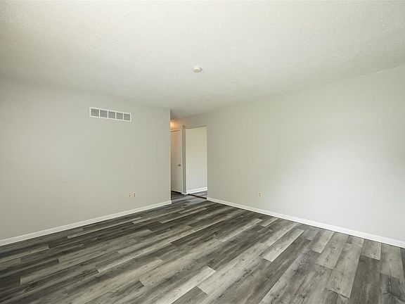 3rd image of 11656 Mimeaux Dr
