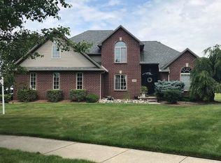 27070 Brookview Ct, Brownstown, MI 48134