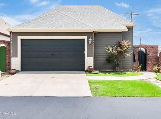 100 Serenity Sound Dr, Lafayette, LA 70506