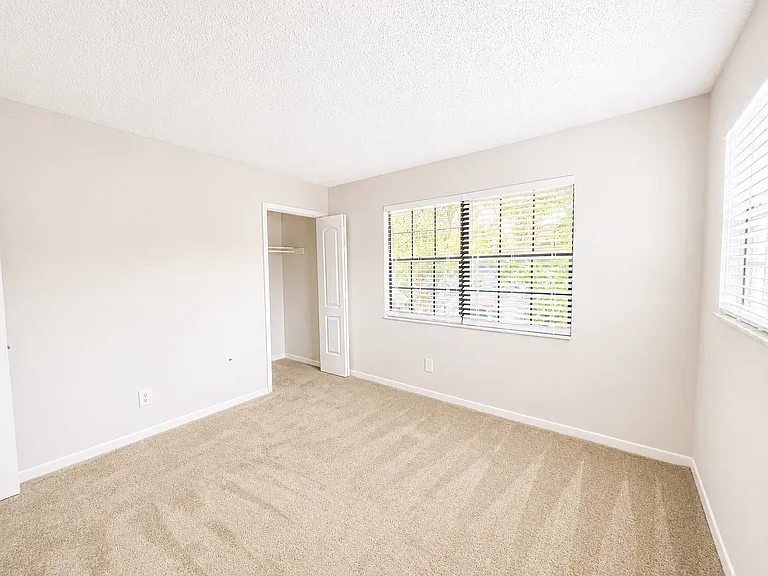 506 S Albany Ave #A — Photo 16