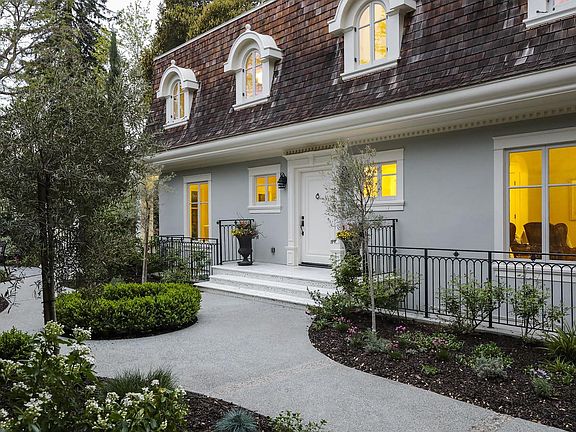 2nd image of 1499 Cowper St