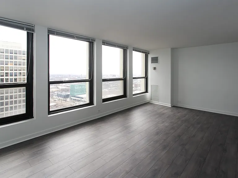 Dining/Living room