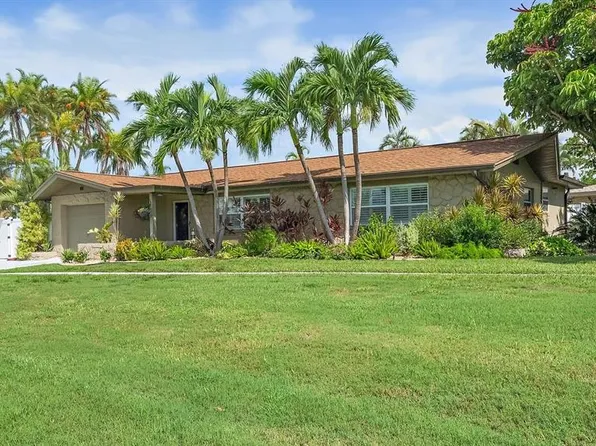 101 Madonna Blvd, Tierra Verde, FL 33715