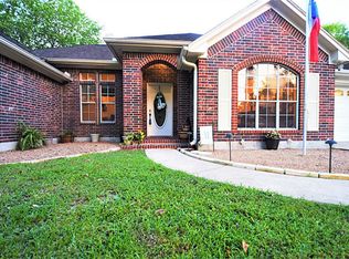 247 County Road 193, Alvin, TX 77511