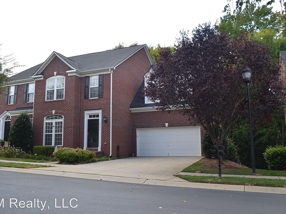 1st image of 10304 Berkeley Pond Dr