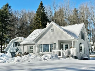 948 E H St, Iron Mountain, MI, 49801