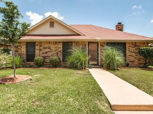 2006 Mary St, Carrollton, TX 75006