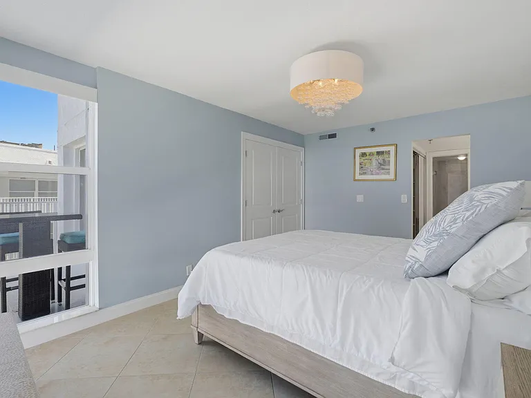 3901 S Flagler Dr #1104 — Photo 9