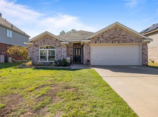3508 Saint Johns Dr, Denton, TX 76210