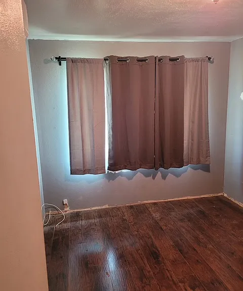 1328 Stevely Ave — Photo 10