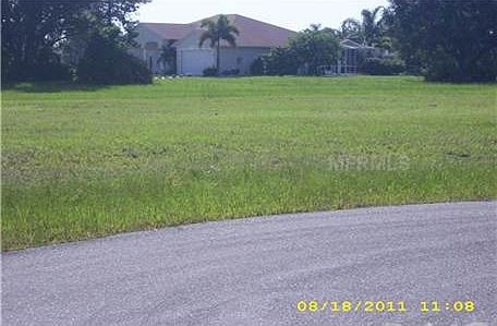 2nd image of 2106 New Castle Ln