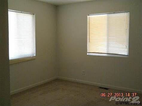 5th image of 621 Dinwoody Way