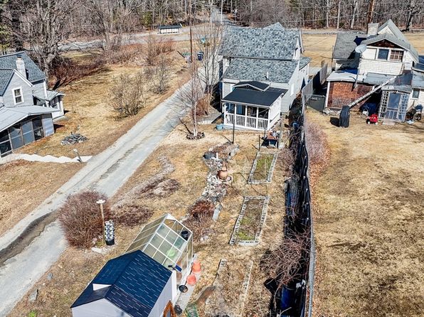 2 Lakeview Ave, Sterling, MA 01564
