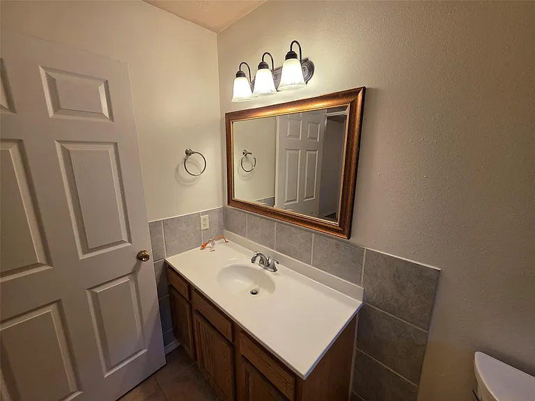 10635 Royal Cavins Dr — Photo 16