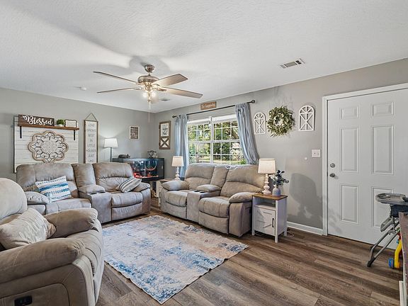 4th image of 13 Aldon Rd