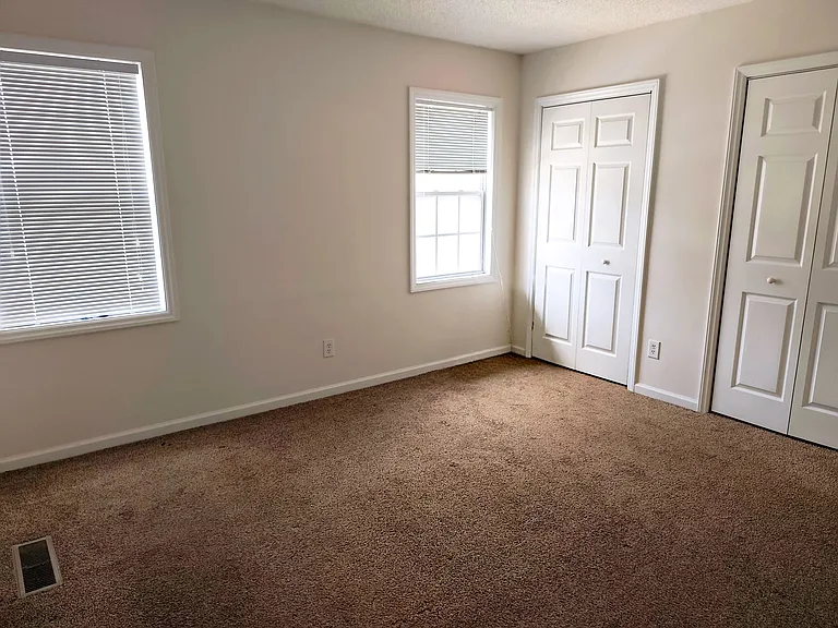 2128 Flagstone Ct #G9 — Photo 4