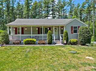 136 Elm St, Halifax, MA 02338