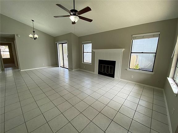 3rd image of 1200 Fairlawn Cv