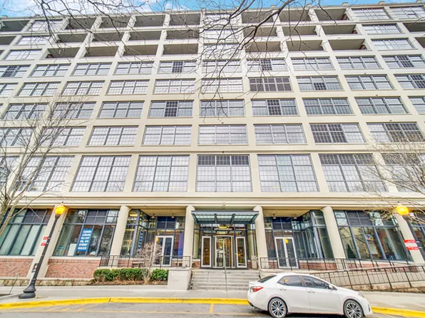 900 N Kingsbury St APT 780, Chicago, IL 60610