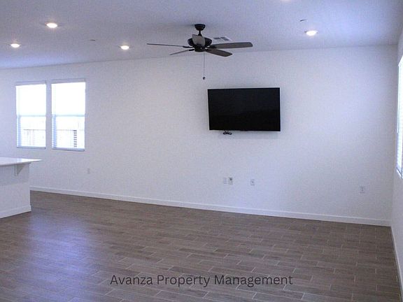 4th image of 3422 N Ensanada Ave