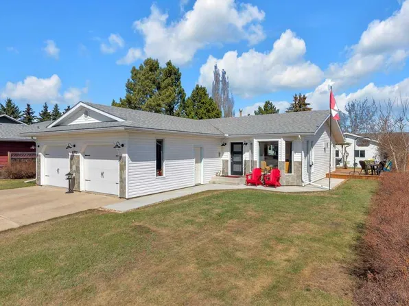 4702 S 57th Ave, Rimbey, AB T0C 2J0
