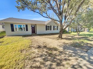 2004 E Peters Colony Rd, Carrollton, TX 75007