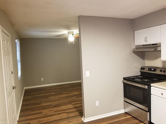 3rd image of 7225 Buffalo Ave #1