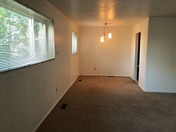 4th image of 27850 Euclid Ave #8