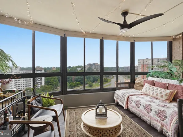 1600 N Oak St APT 1122, Arlington, VA 22209