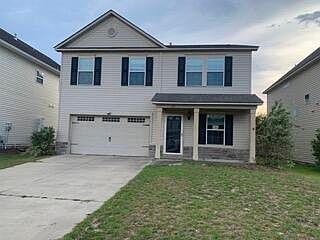 1st image of 811 Derby Downs Ct