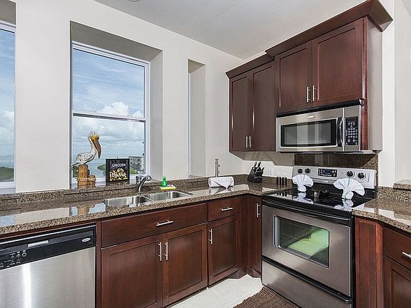 2nd image of 100 Harbor Dr #3-2