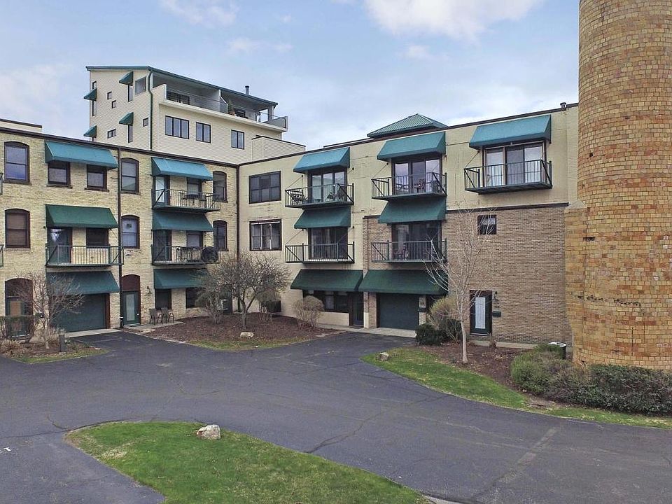 1st image of 110 N Harbor Dr Unit 112