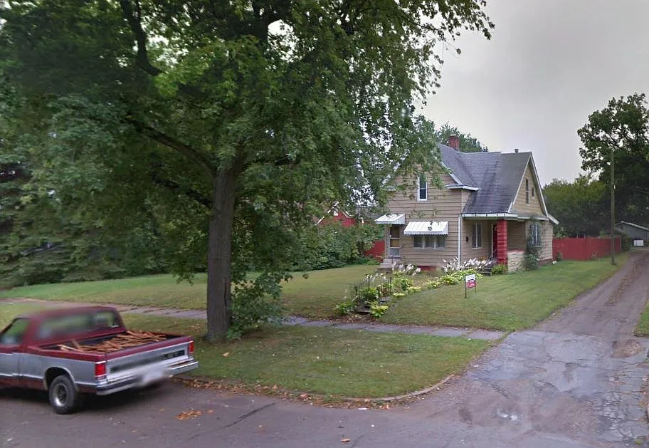 1103 S 23rd St photo 1