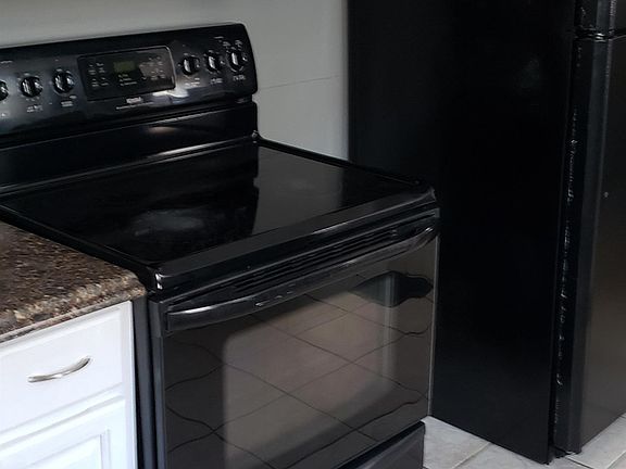 3rd image of 2543 E 5th Ave