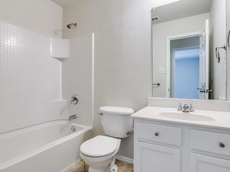 5617 Talons Crest Cir — Photo 17