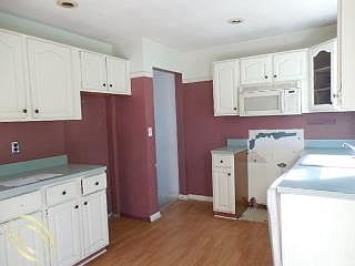 4th image of 21234 Erben St