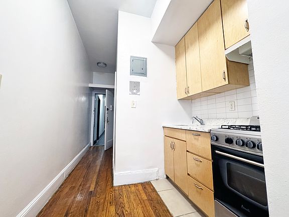 5th image of 308 W 105th St #3CD