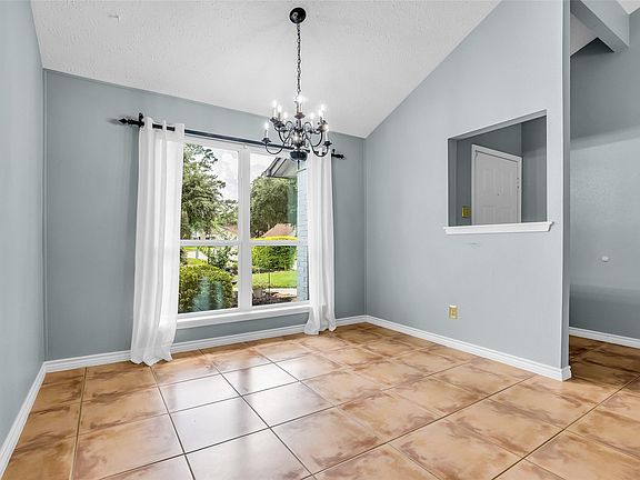 5th image of 17314 Chapel Pine St